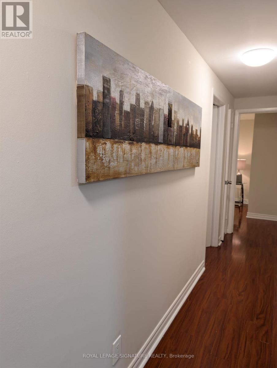 19 Starlake Drive, Toronto, ON photo 6