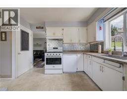 Utility room - 124 Queensway Drive, St  Jacobs, ON N0B2N0 Photo 9