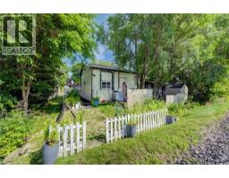 124 Queensway Drive, St  Jacobs, ON N0B2N0 Photo 30