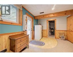 124 Queensway Drive, St  Jacobs, ON N0B2N0 Photo 22