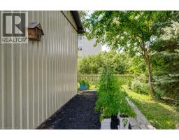 124 Queensway Drive, St  Jacobs, ON N0B2N0 Photo 29