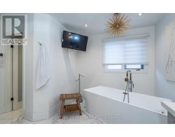 164 Carlyle Crescent, Aurora, ON L4G6P8 Photo 30