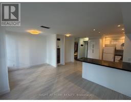 1601 - 40 Scollard Street, Toronto, ON M5R3S1 Photo 8