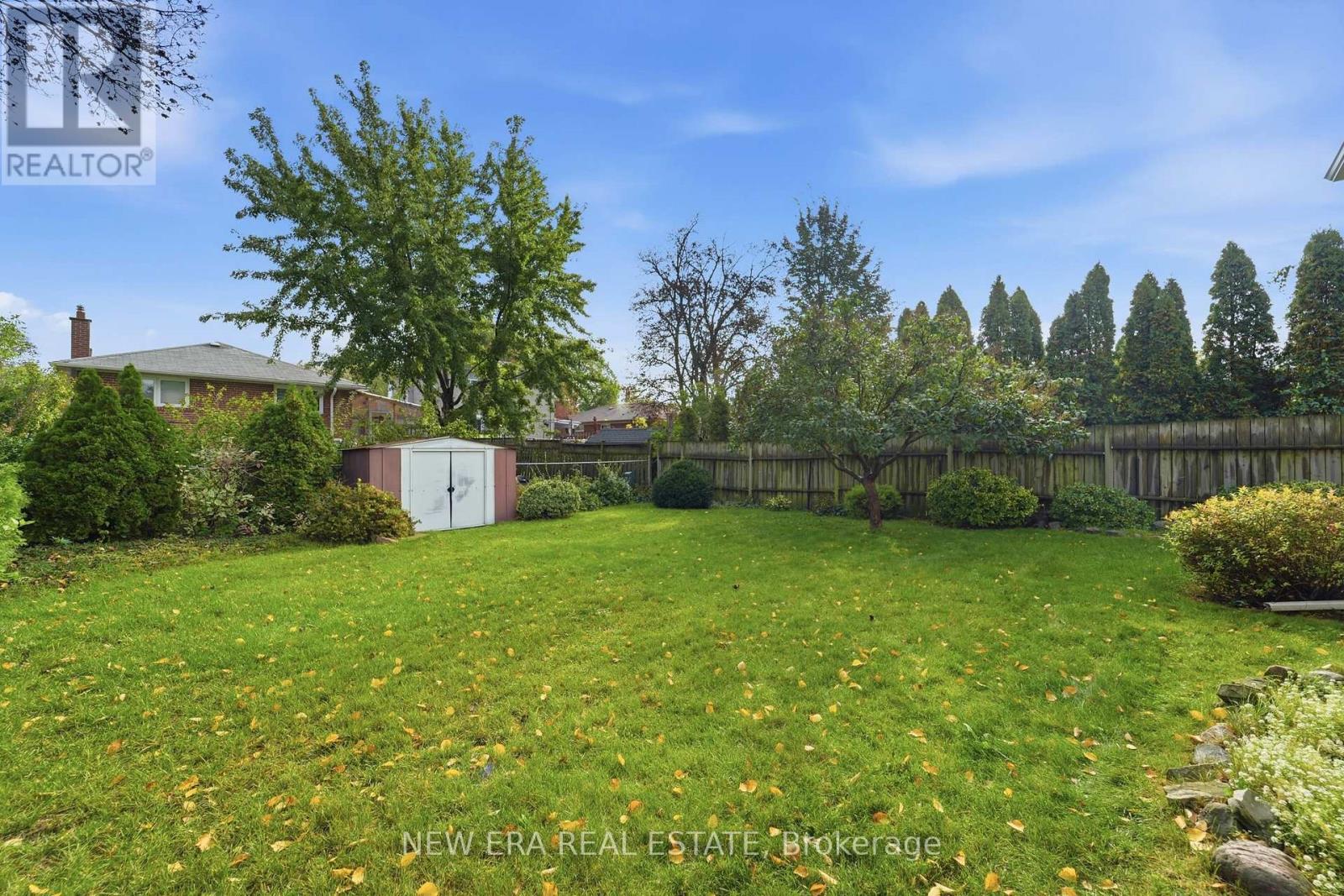 15 MARLENA DRIVE - 32