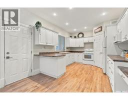 3pc Bathroom - 2 563 5th Avenue N, Saskatoon, SK S7K2R1 Photo 13