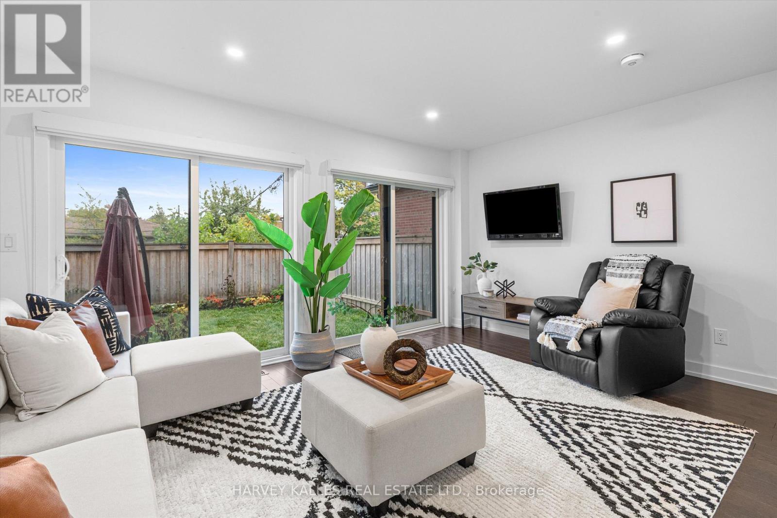 609A Harvie Avenue, Toronto, ON photo 22