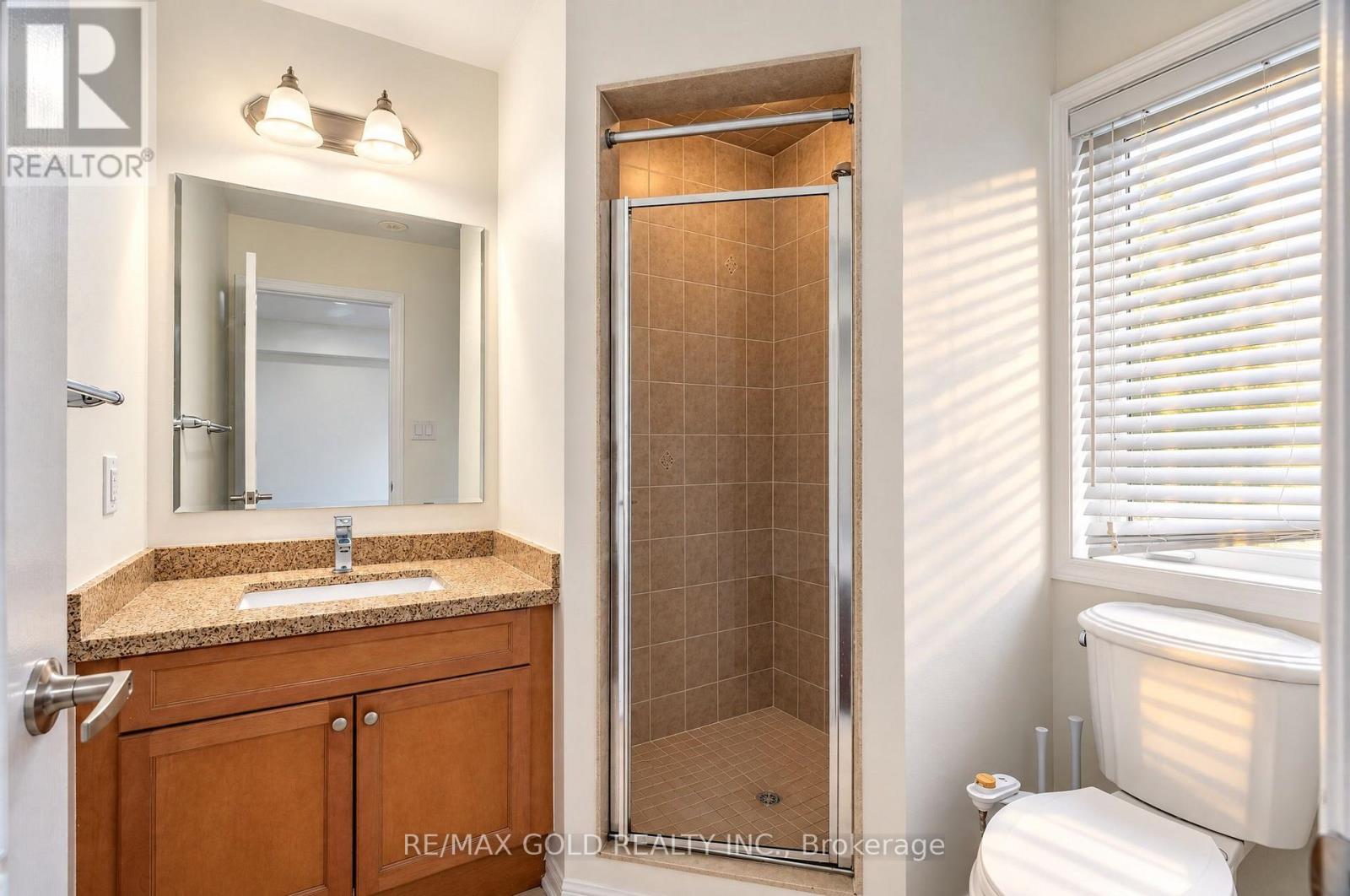 14 Memory Lane, Brampton, ON photo 11