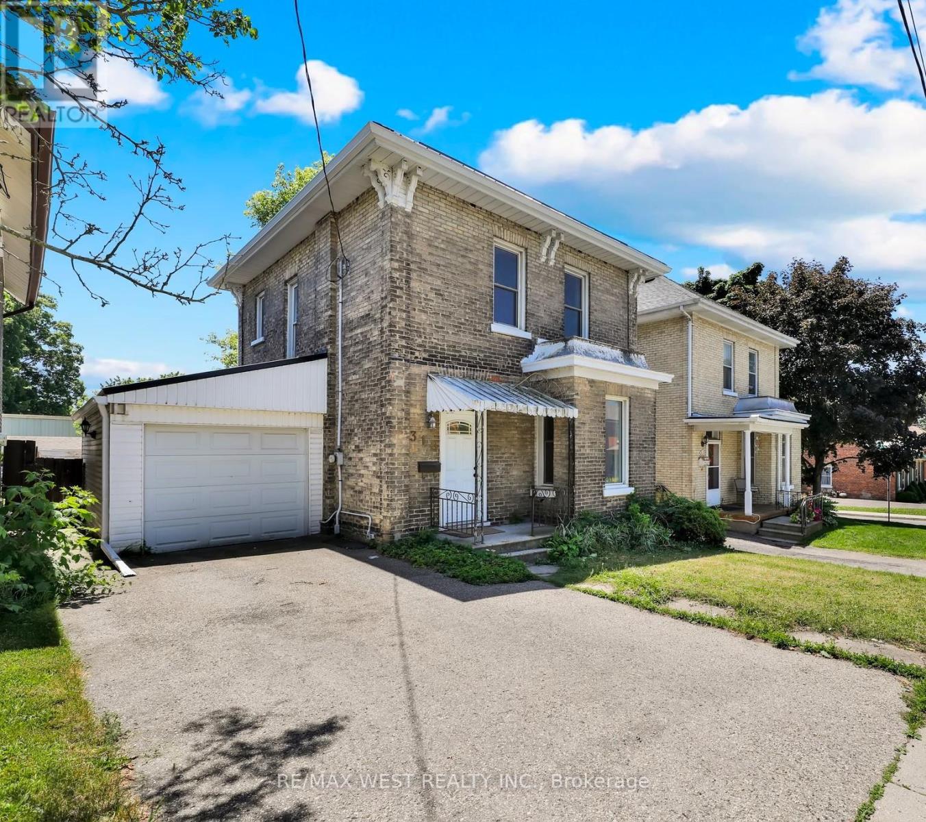 318 Simcoe Street, Woodstock, ON photo 7