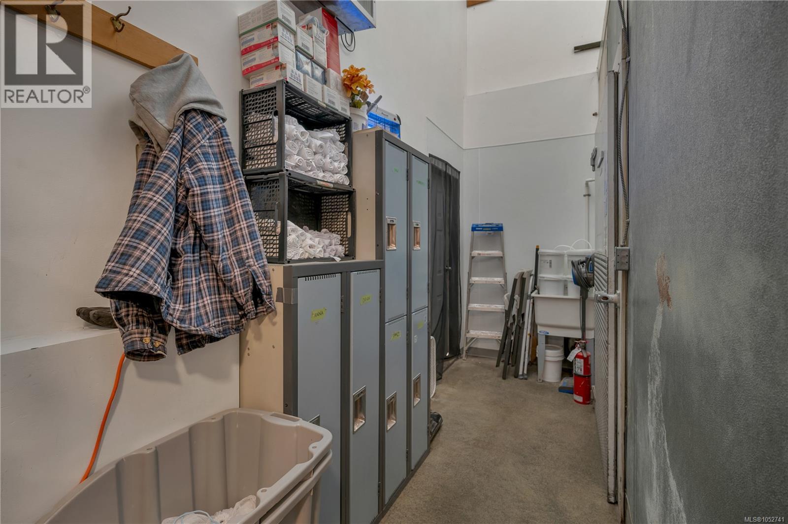 103 2266 Island Hwy S, Campbell River - Image 1