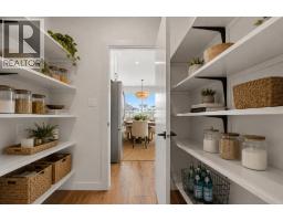 8 Tipping Avenue, Red Deer, AB T4P0Y9 Photo 9