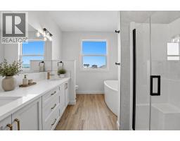 8 Tipping Avenue, Red Deer, AB T4P0Y9 Photo 12