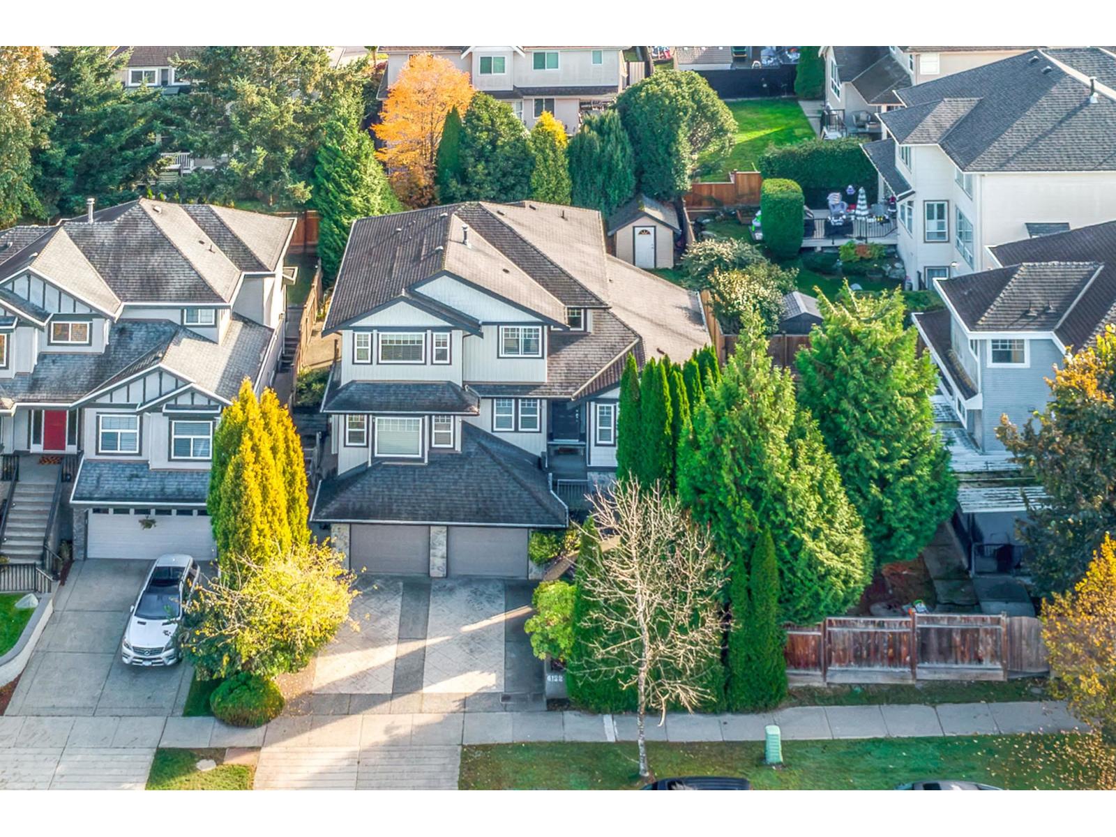 Photo of 6122 164 STREET 39
