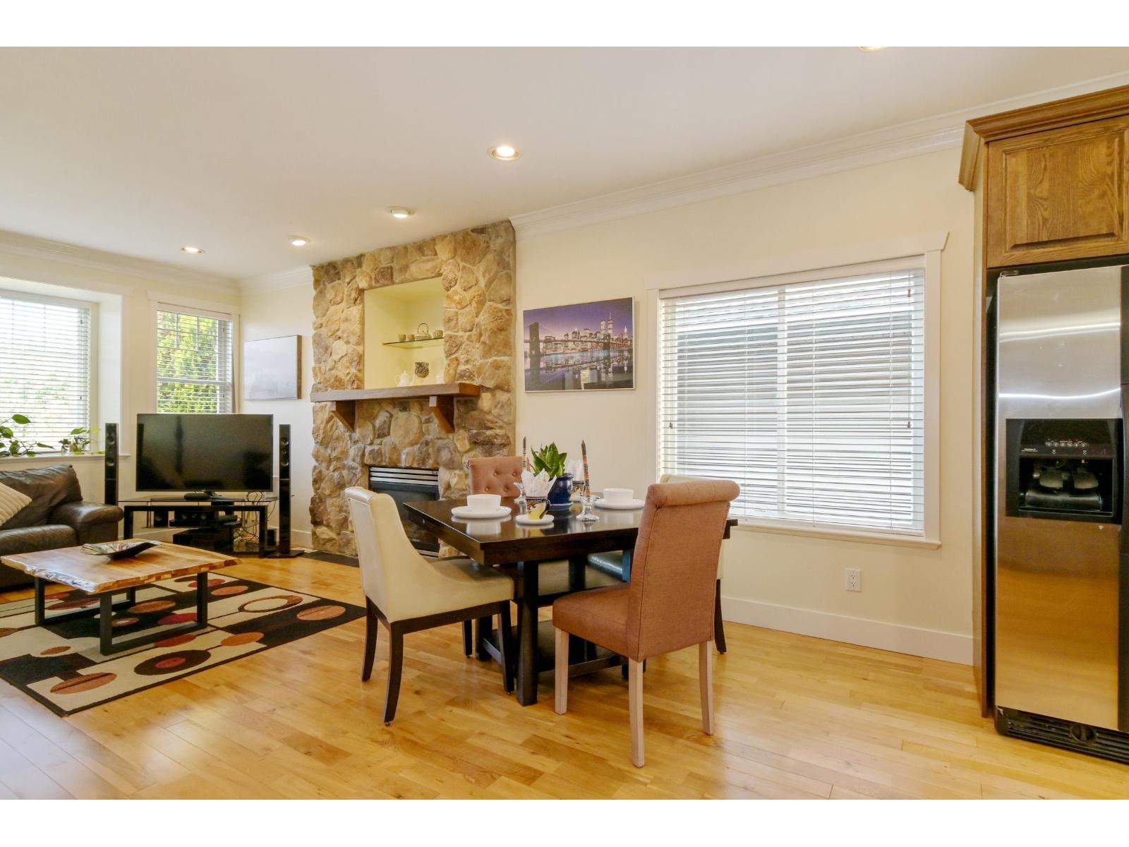 Photo of 6122 164 STREET 10