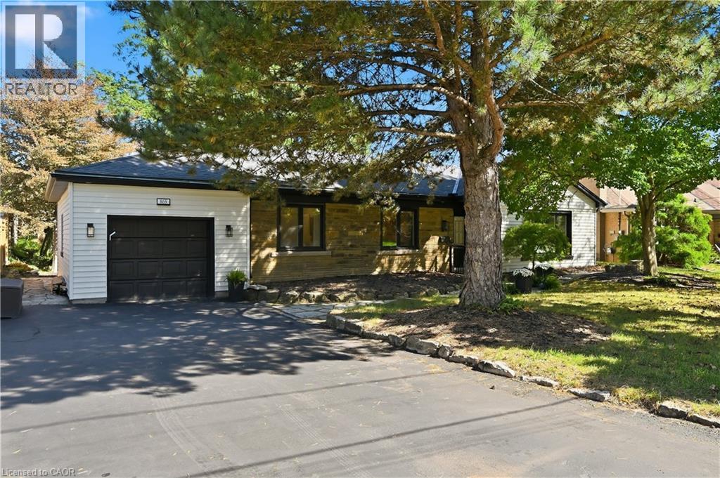 869 CONDOR Drive, Burlington — photo 3