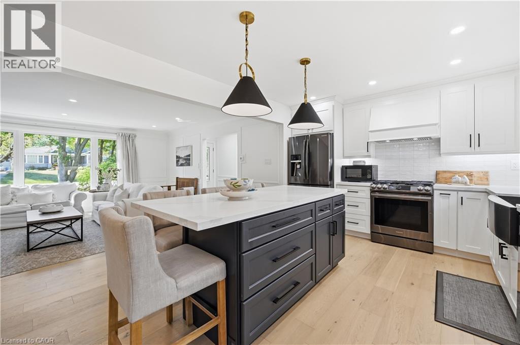 869 CONDOR Drive, Burlington — photo 11