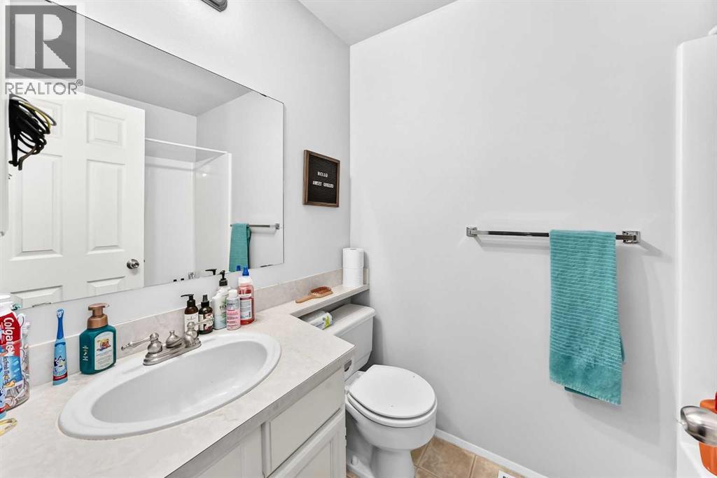 240 Jensen Drive NE, Airdrie — photo 28