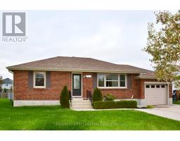 Family room - 33374 Richmond Street, Lucan Biddulph, ON N0M2J0 Photo 7