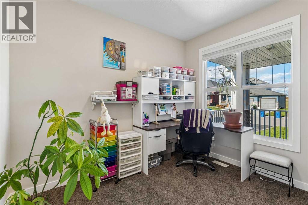 281 Boulder Creek Crescent SE, Langdon — photo 5