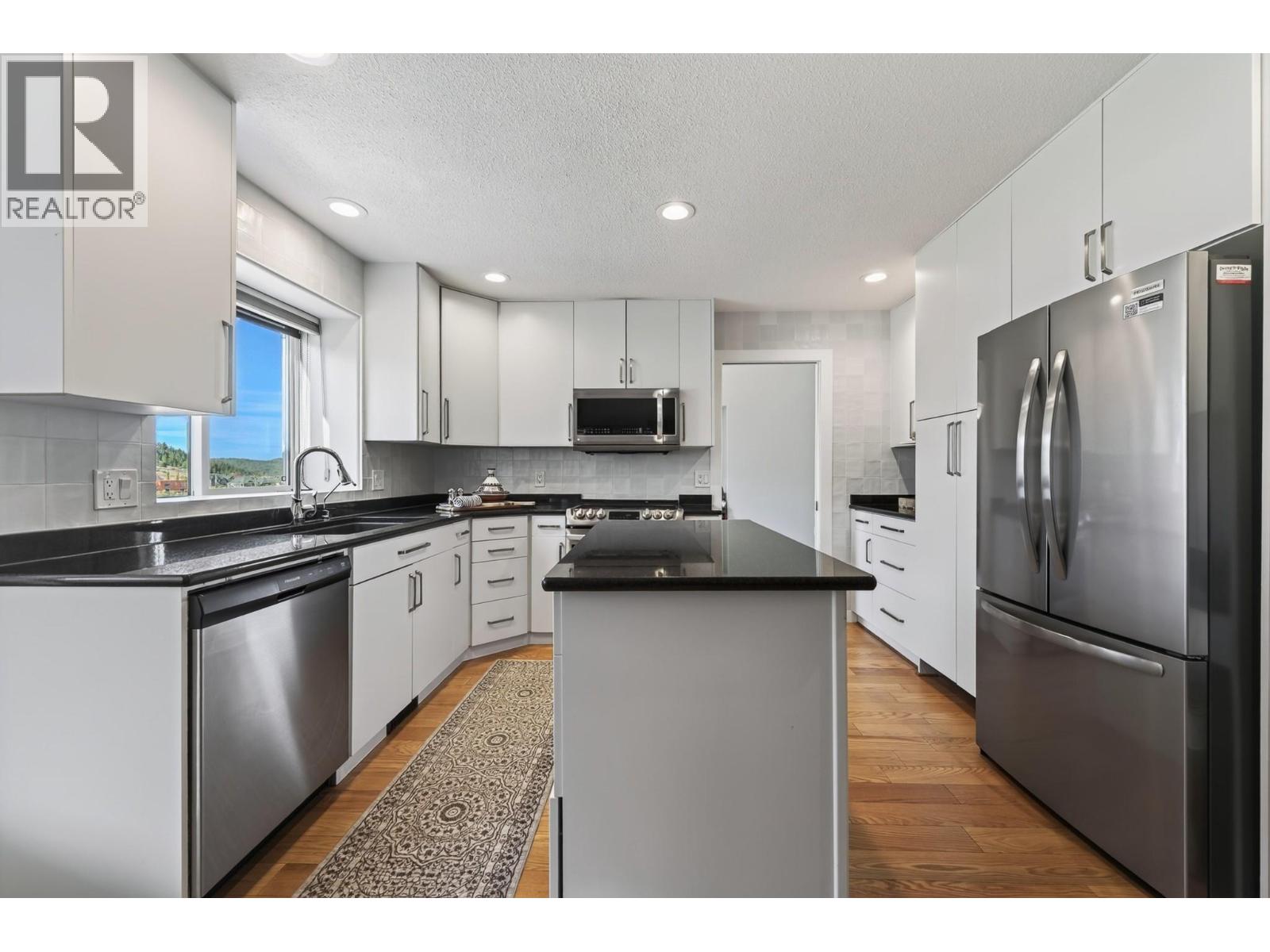 979 Regent Crescent - 8