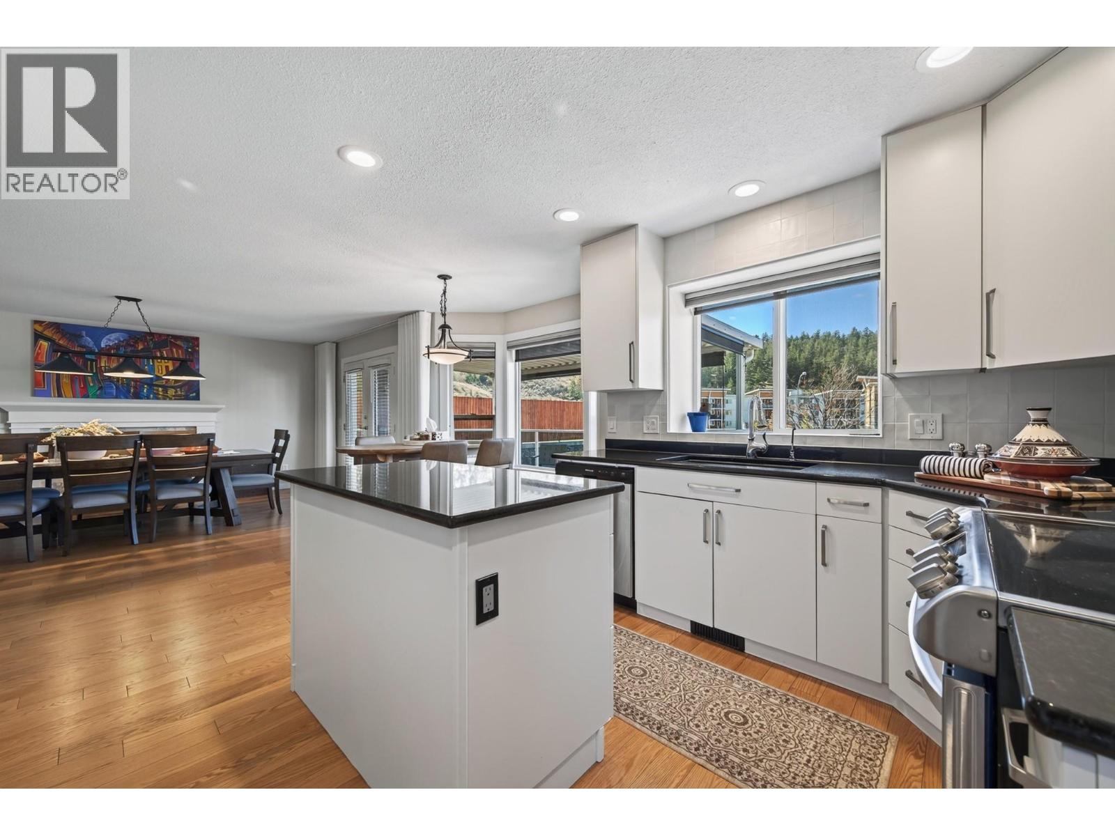 979 Regent Crescent - 9