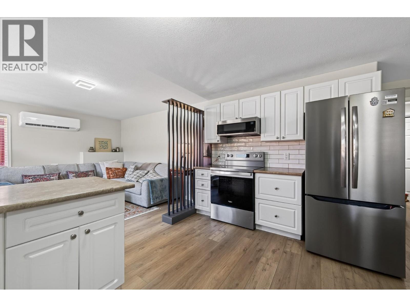 979 Regent Crescent - 32