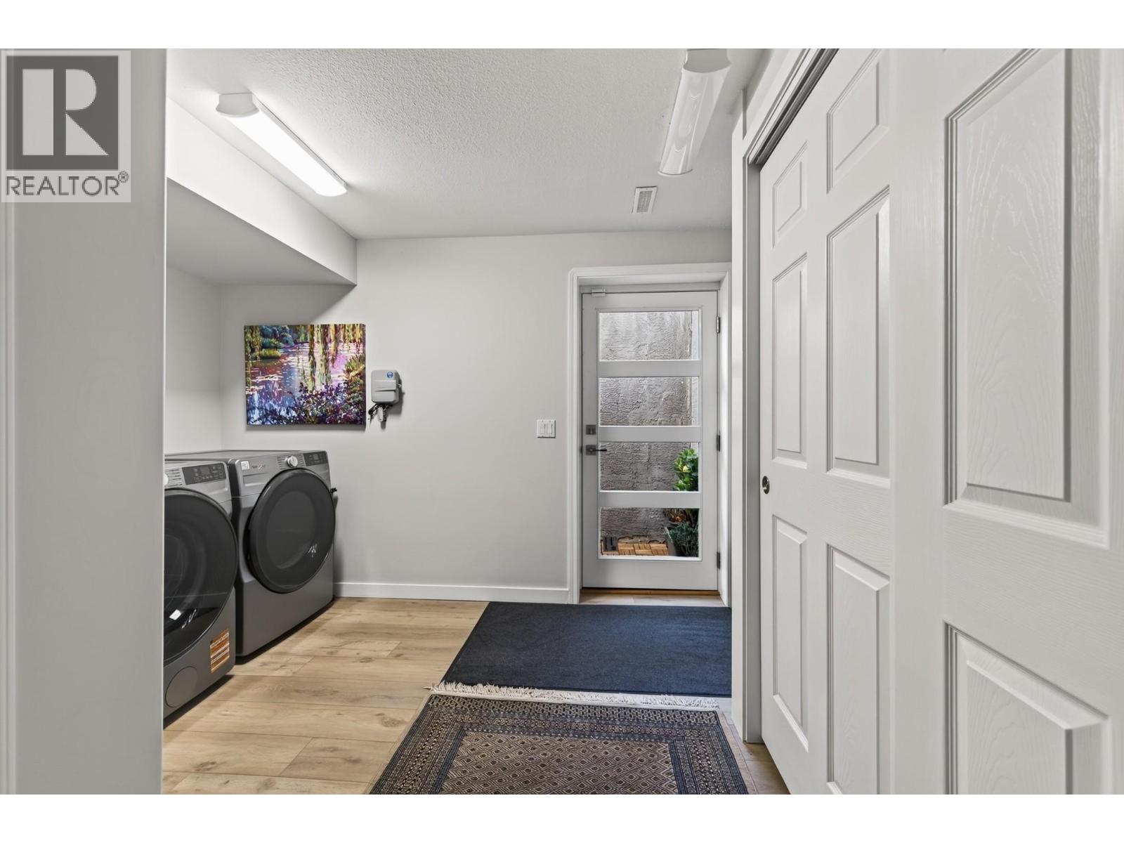 979 Regent Crescent - 40