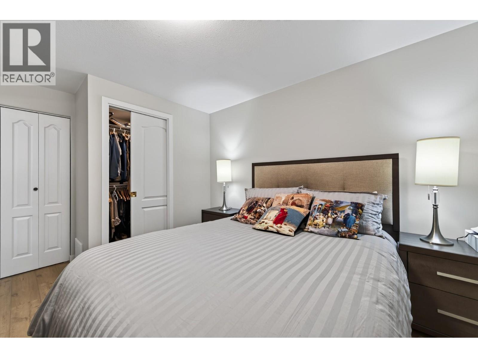 979 Regent Crescent - 35