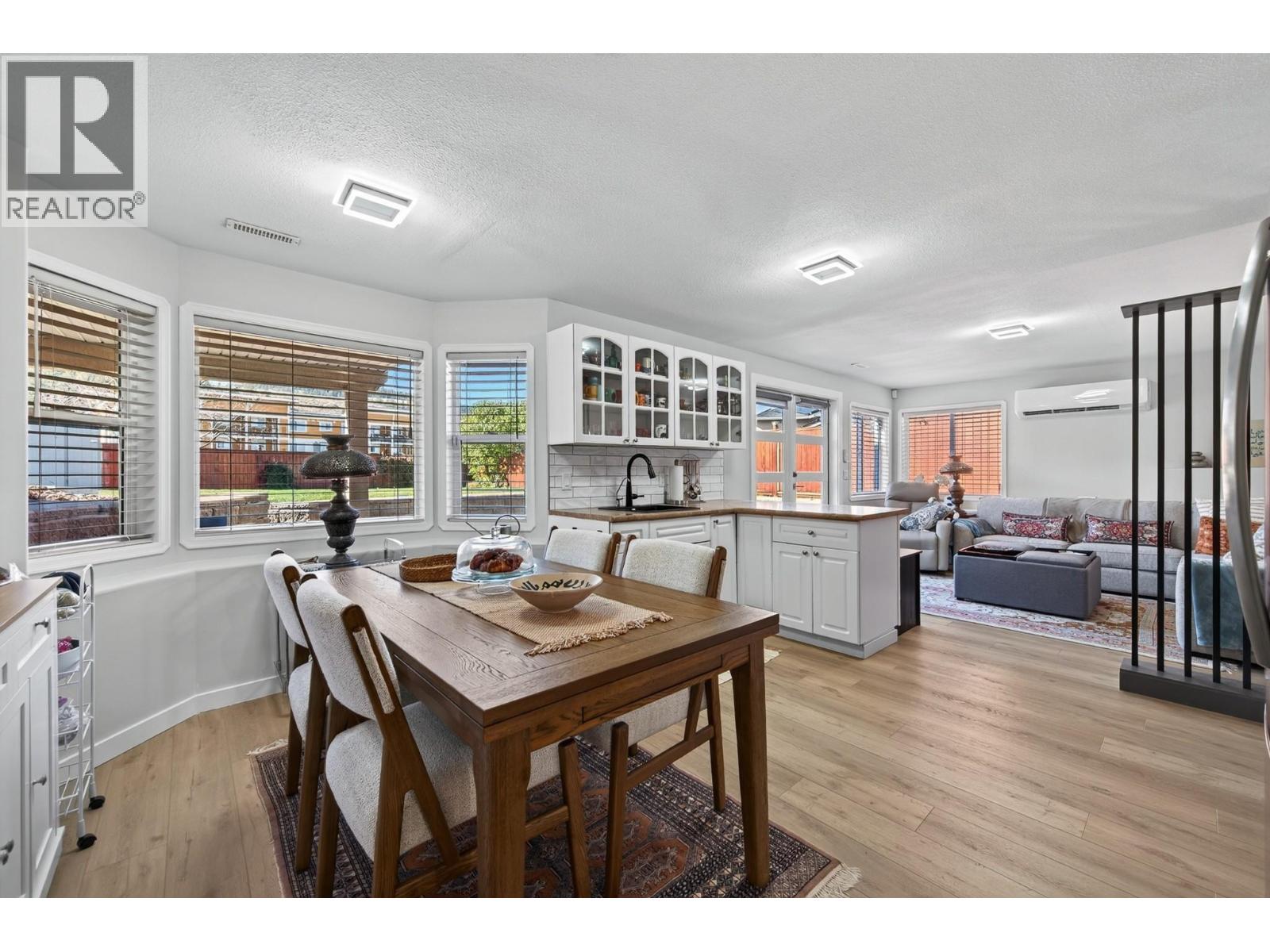 979 Regent Crescent - 29