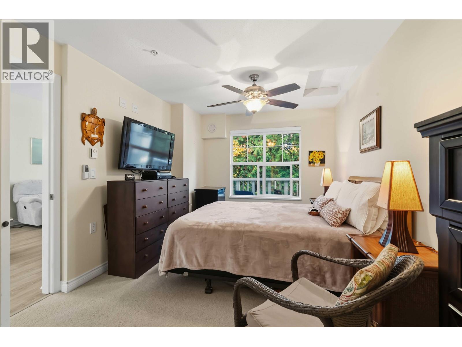 Photo of 411 960 LYNN VALLEY ROAD 21