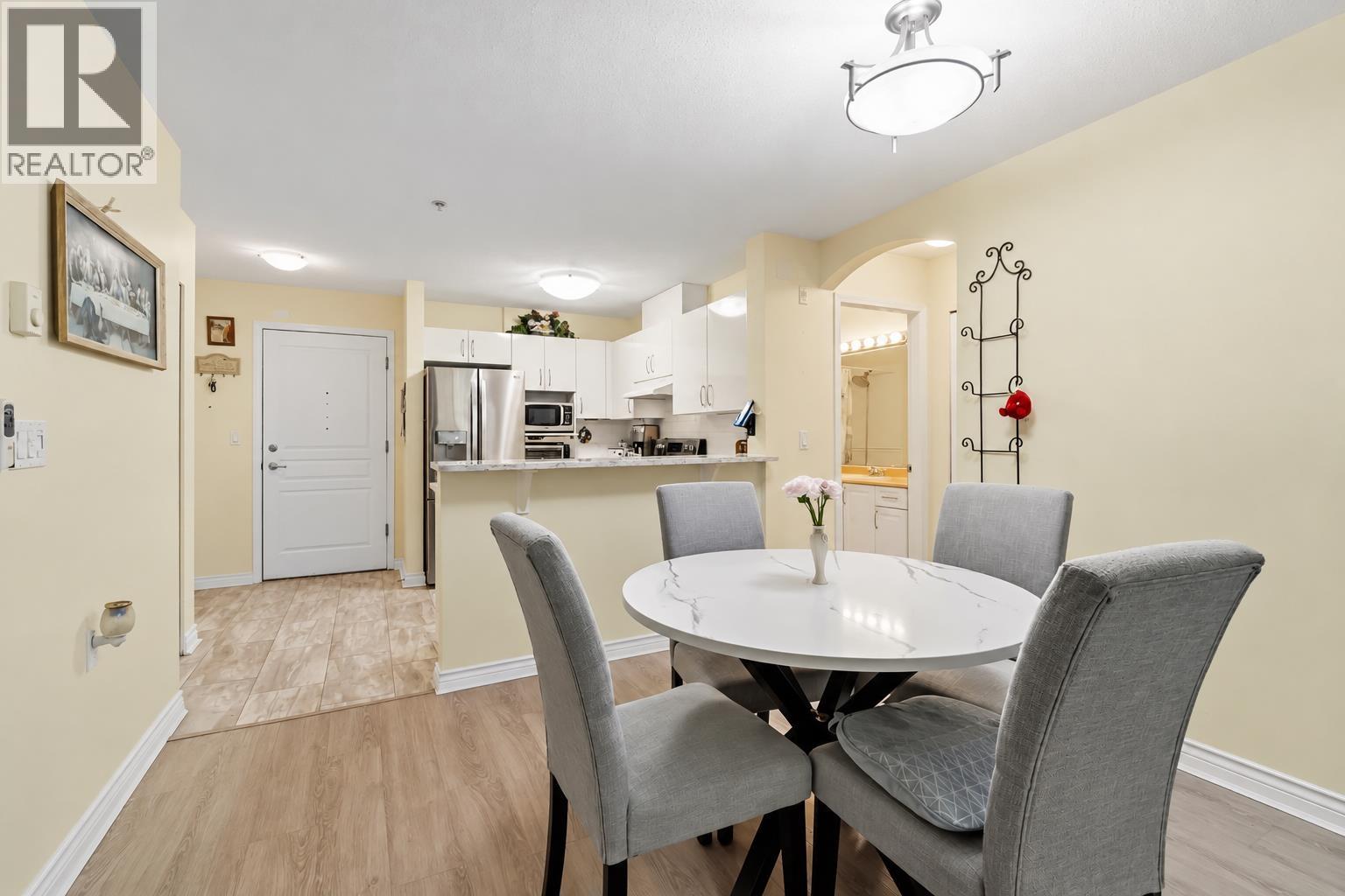 Photo of 411 960 LYNN VALLEY ROAD 9