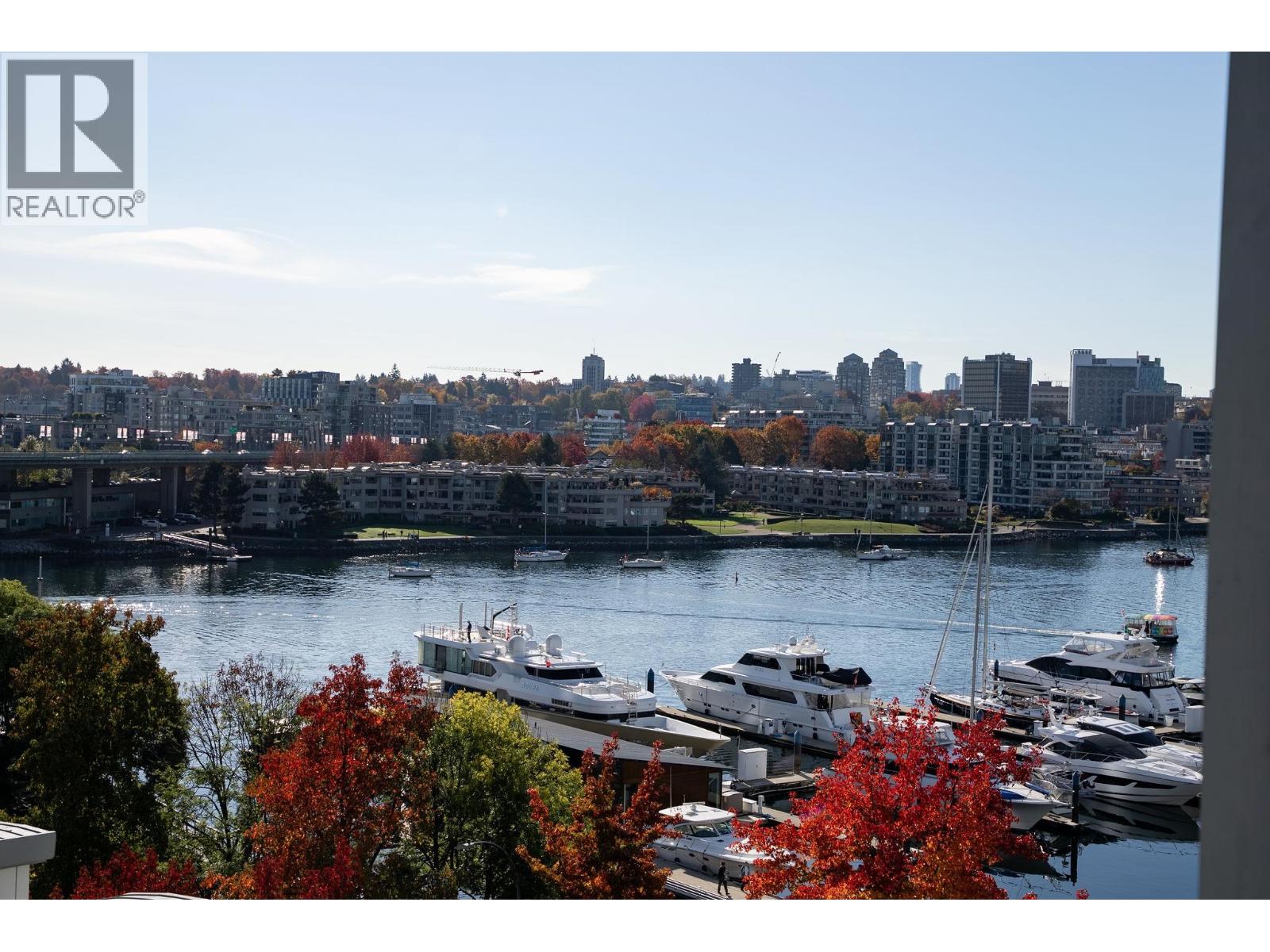 Photo of 901 1067 MARINASIDE CRESCENT 2