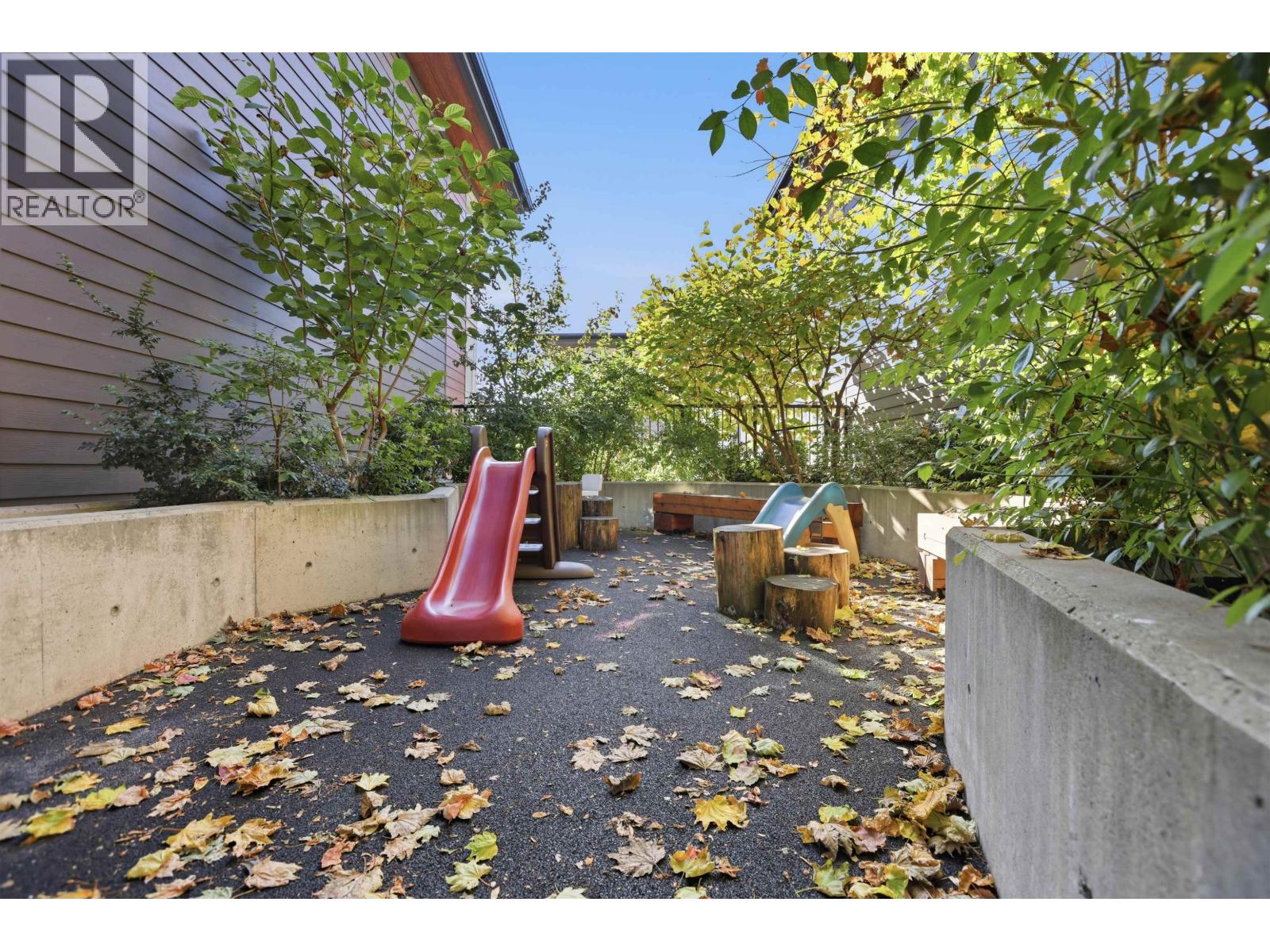 Photo of 24 533 E 3RD STREET 38