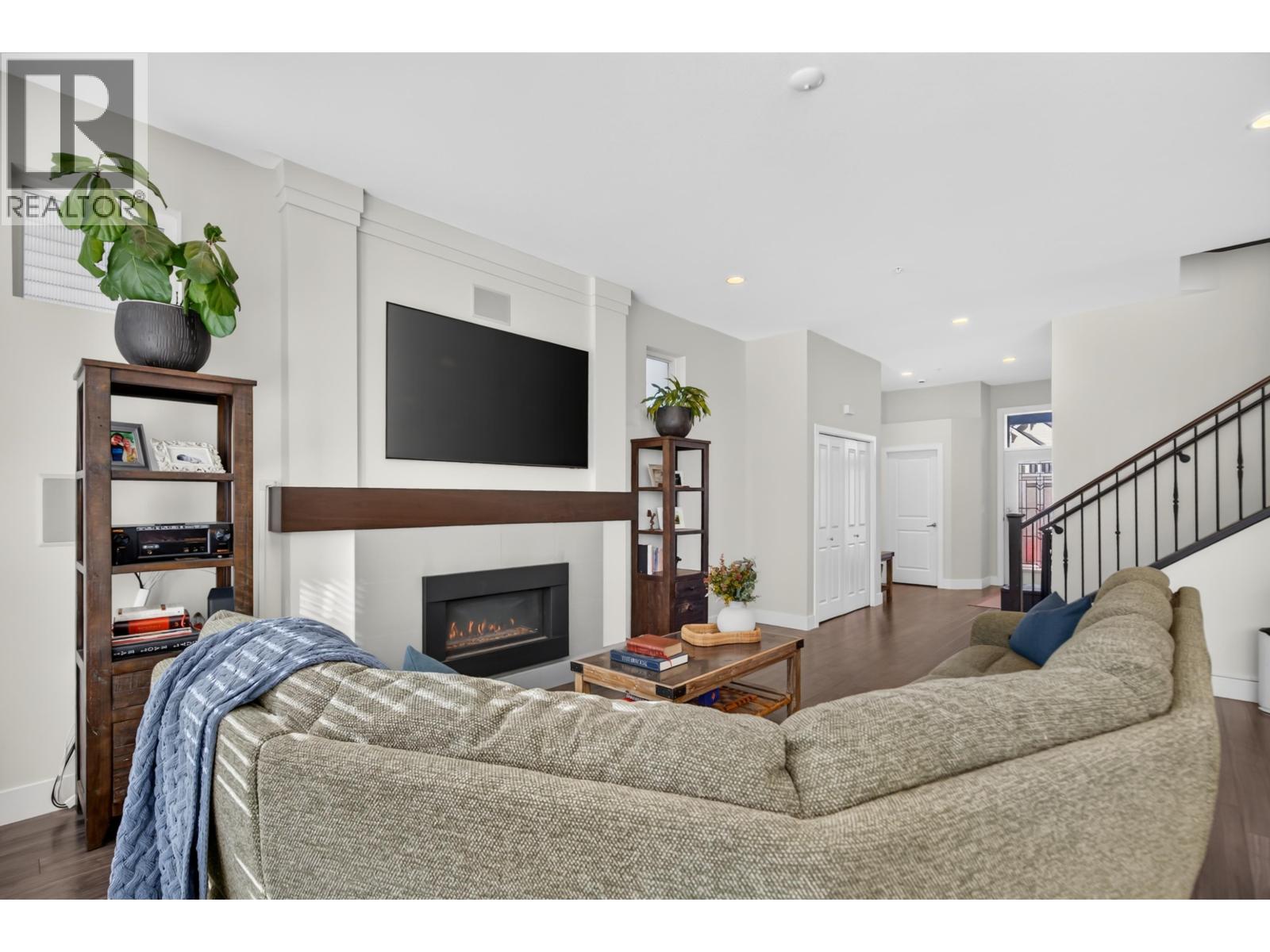 Photo of 10442 MCEACHERN STREET 8