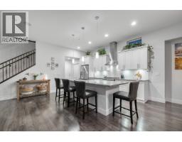 10442 Mceachern Street, Maple Ridge, BC V2W0H8 Photo 10