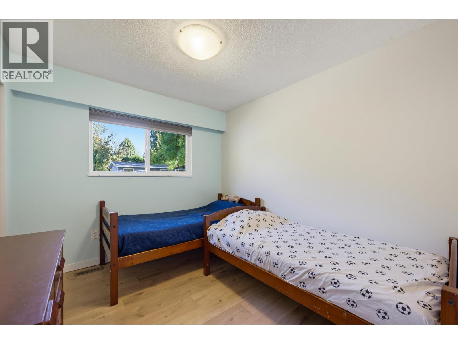 Photo of 11601 211 STREET 18