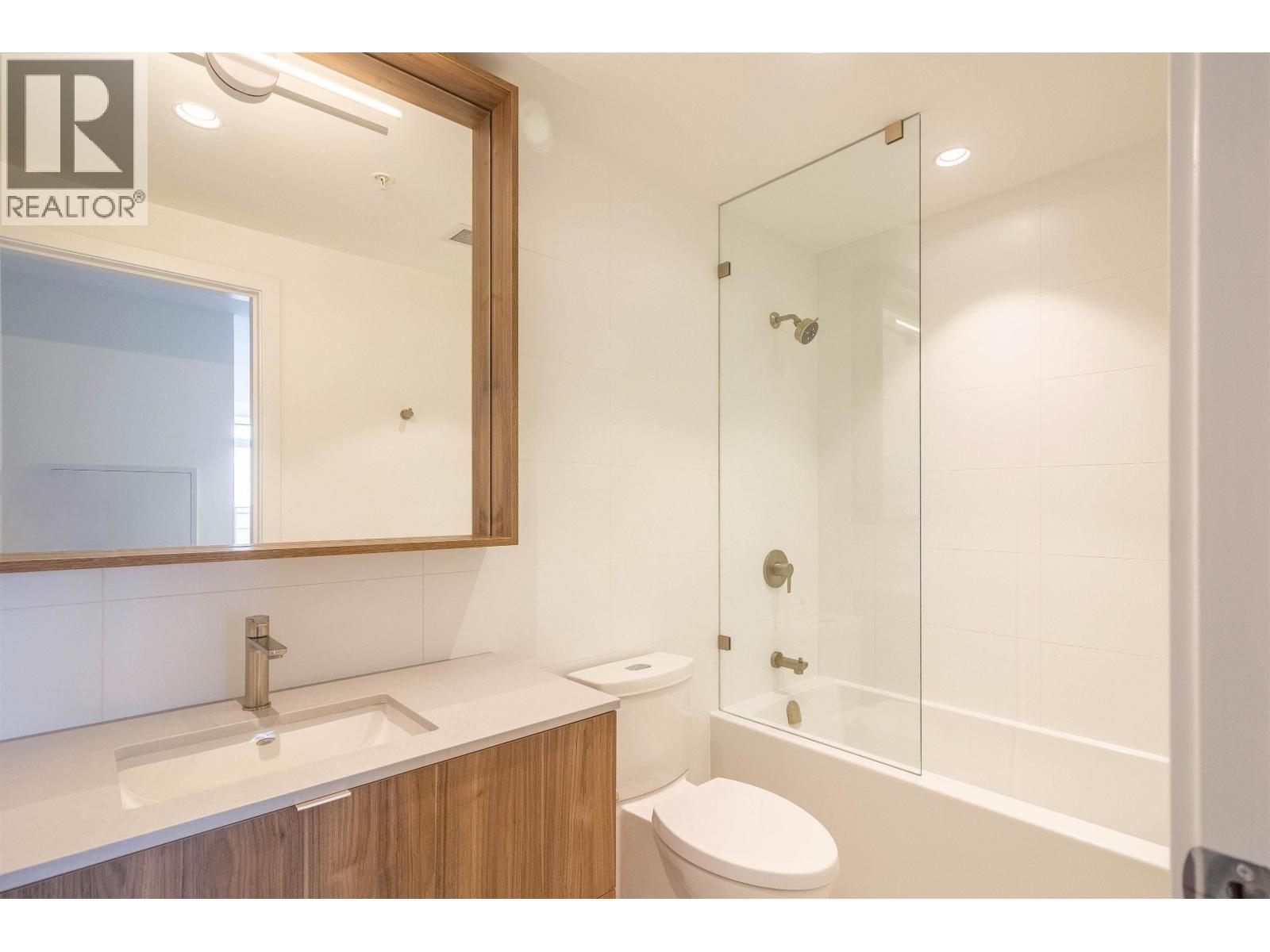 2002 505 NELSON STREET, Coquitlam - Image 1