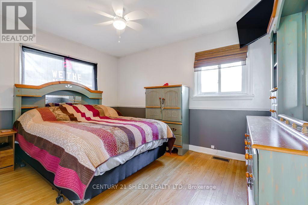 502 ANDERSON DRIVE - 19