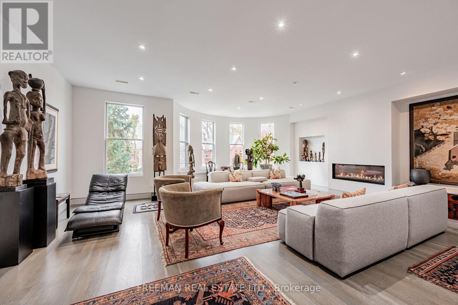 UPPER - 21 HOWLAND AVENUE, Toronto (Annex) — photo 6