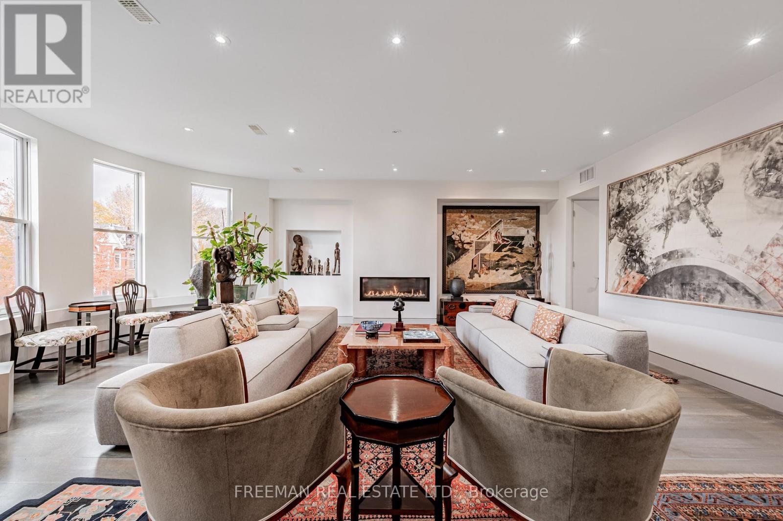 UPPER - 21 HOWLAND AVENUE, Toronto (Annex) — photo 7