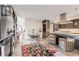 Upper - 21 Howland Avenue, Toronto, ON M5R3B2 Photo 14