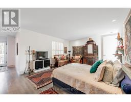 Upper - 21 Howland Avenue, Toronto, ON M5R3B2 Photo 33