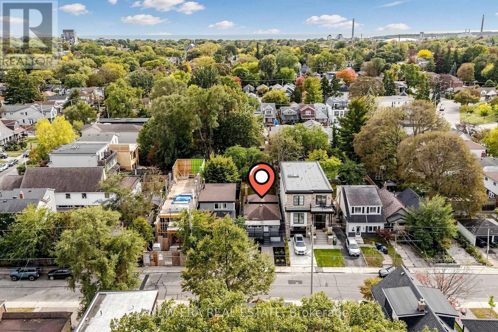 59 Barker Avenue, Toronto, ON photo 18