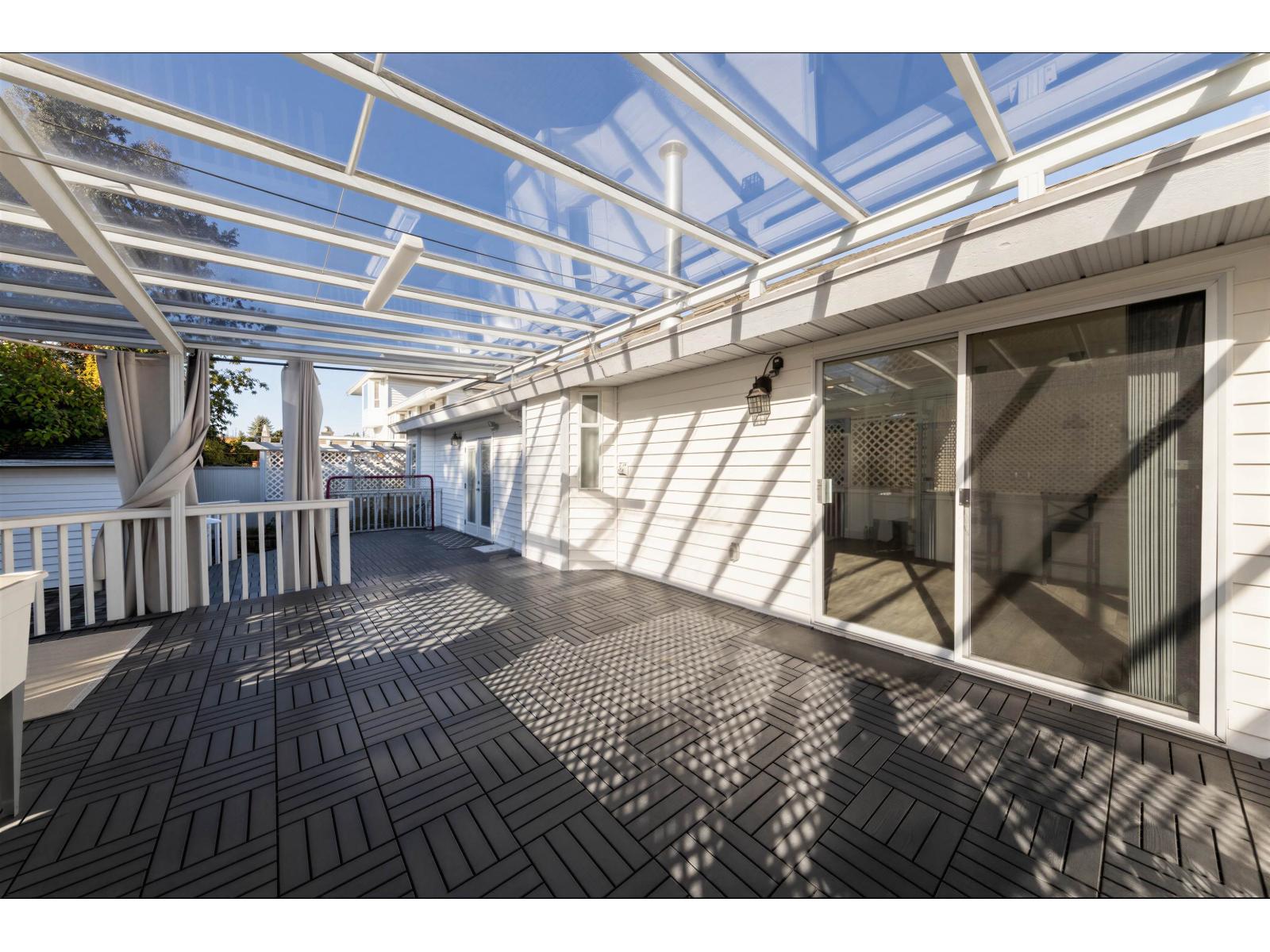 Photo of 14124 19A AVENUE 32