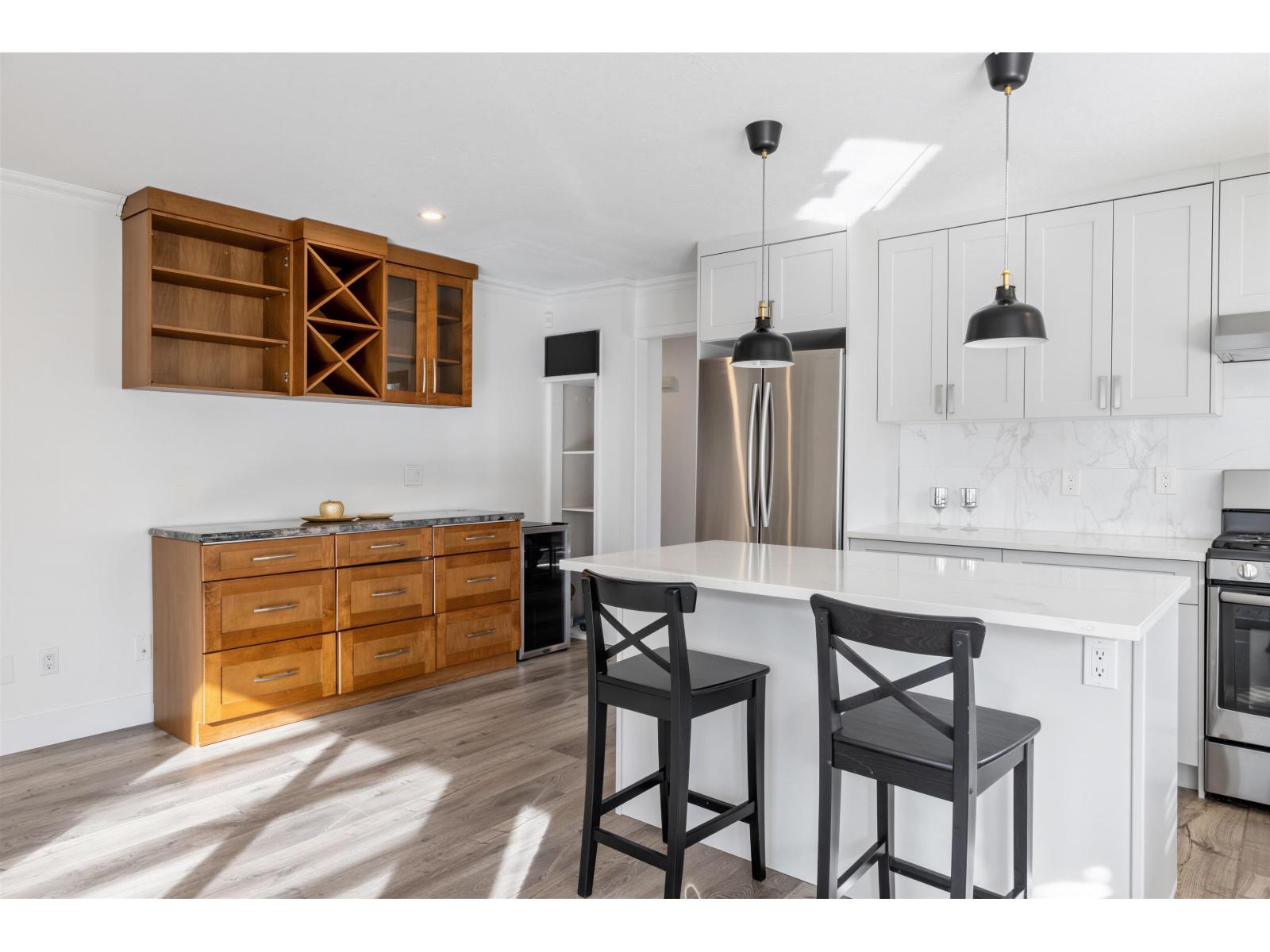 Photo of 14124 19A AVENUE 16