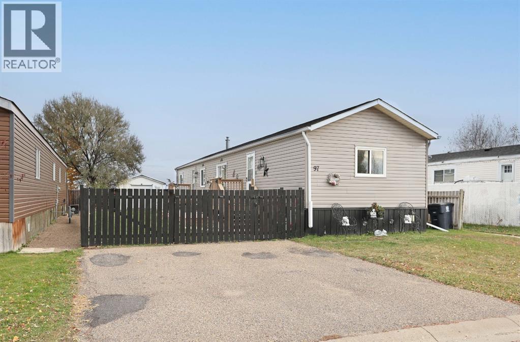 Photo of 97 Meadow Lake Close E, Brooks