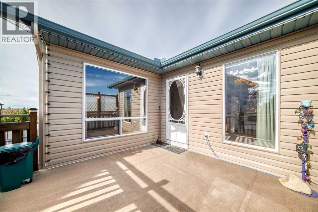 106 Elizabeth Way SE photo 14