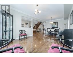 Family room - 54 Maple Grove Avenue, Richmond Hill, ON L4E2V5 Photo 9