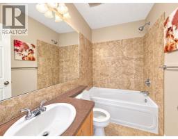 4pc Bathroom - 70 Auburn Bay View Se, Calgary, AB T3M0C8 Photo 9