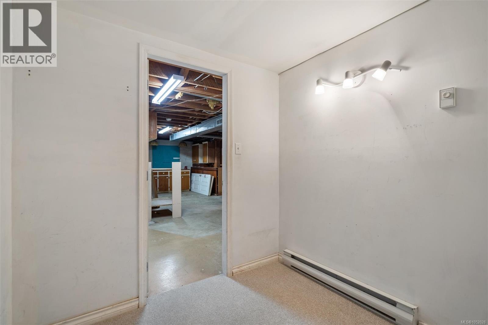 2104 Wenman Dr - 35