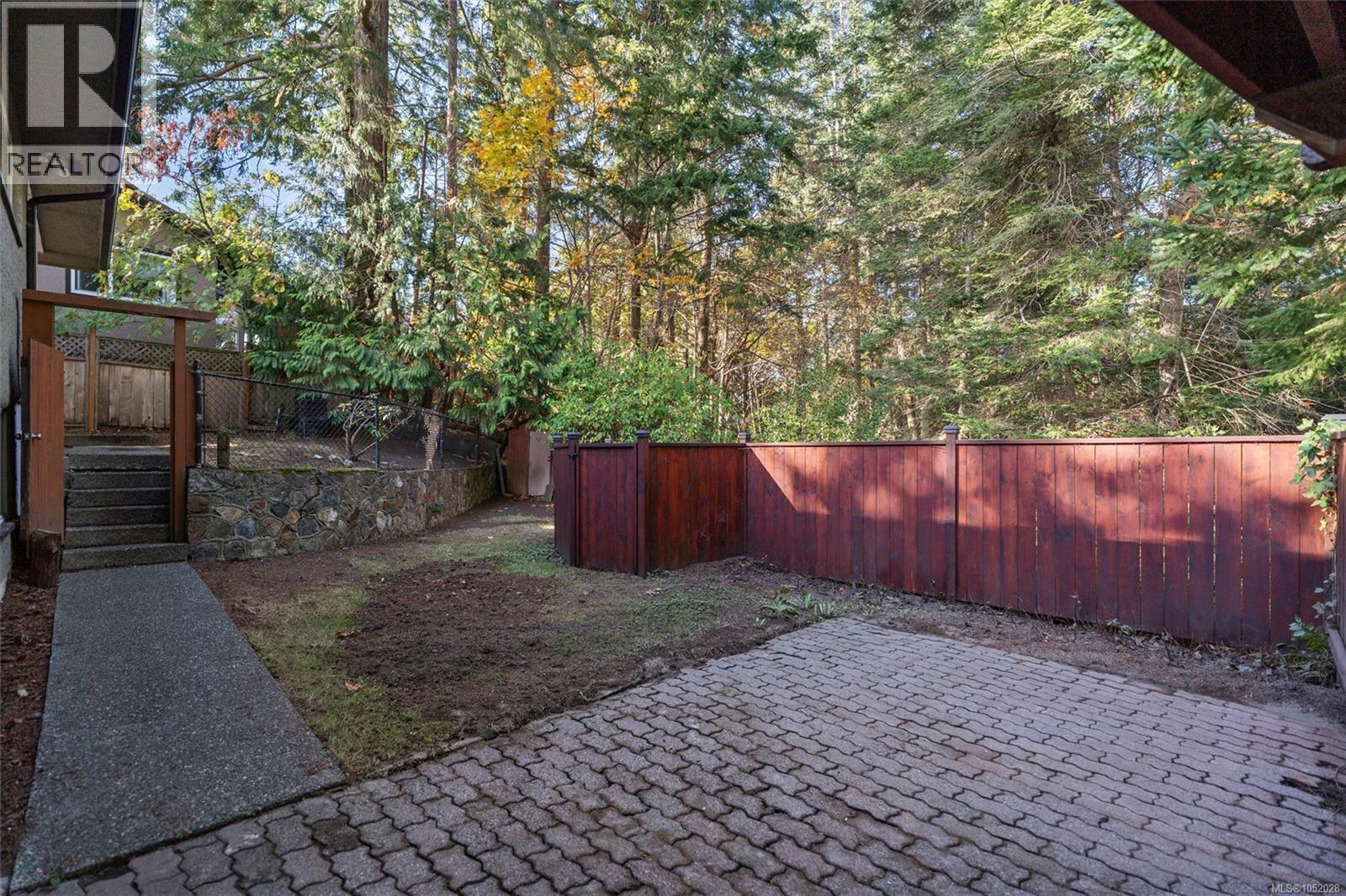 2104 Wenman Dr - 38